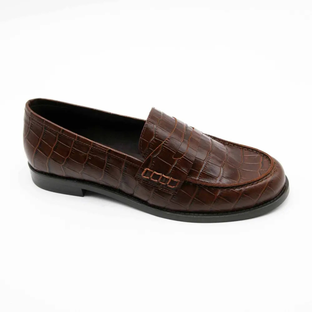 MOCASSIN CARIE CUIR IMPRIME CROCO MARRON